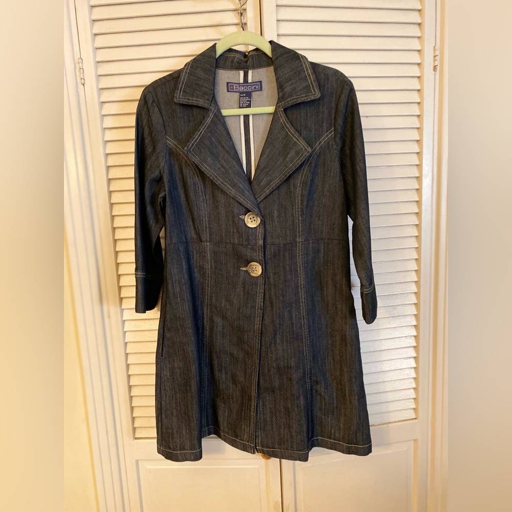 Baccini Women's Medium Long Denim Button Front Overcoat side pockets!